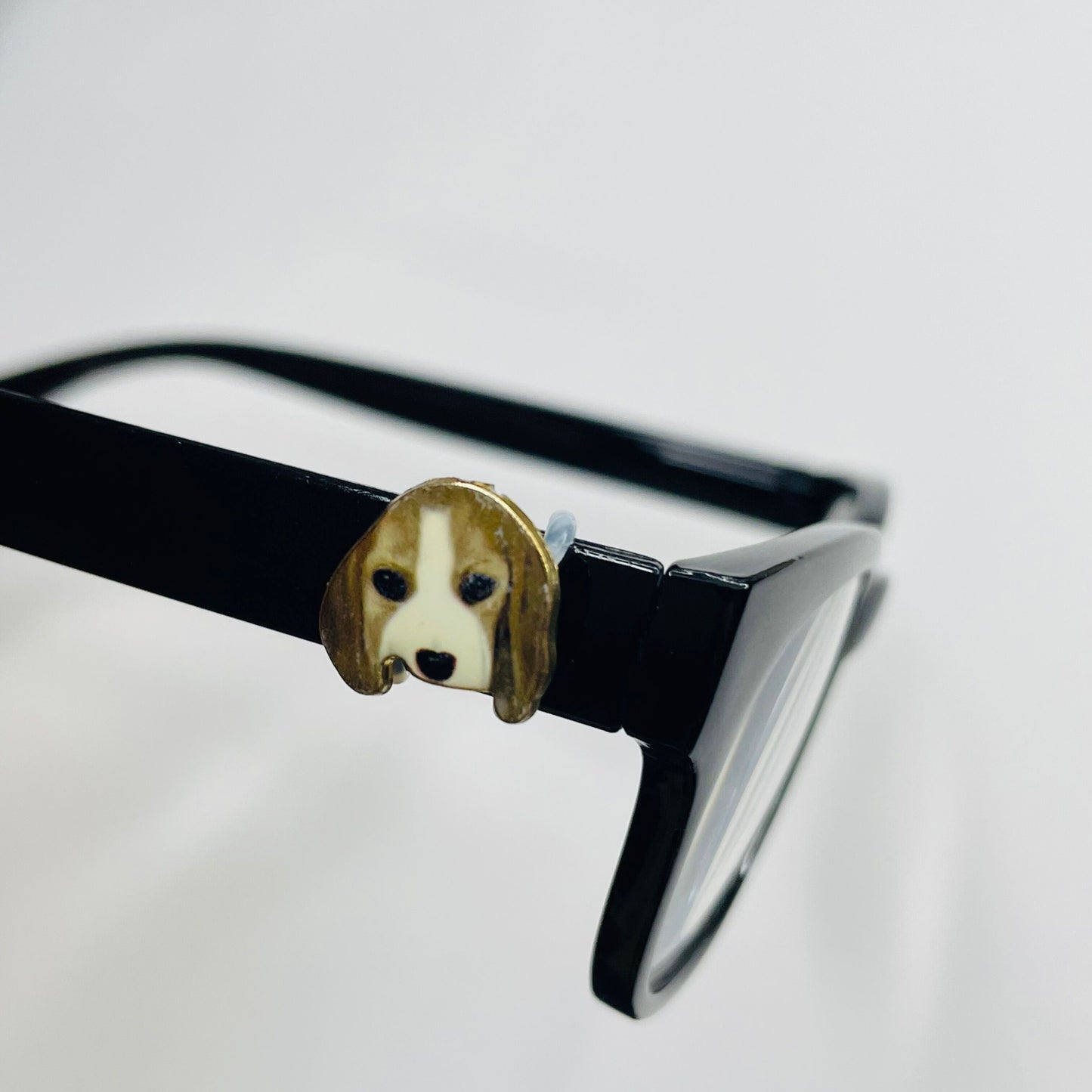 Beagle Dog Gold Plated Enamel EyeDeco