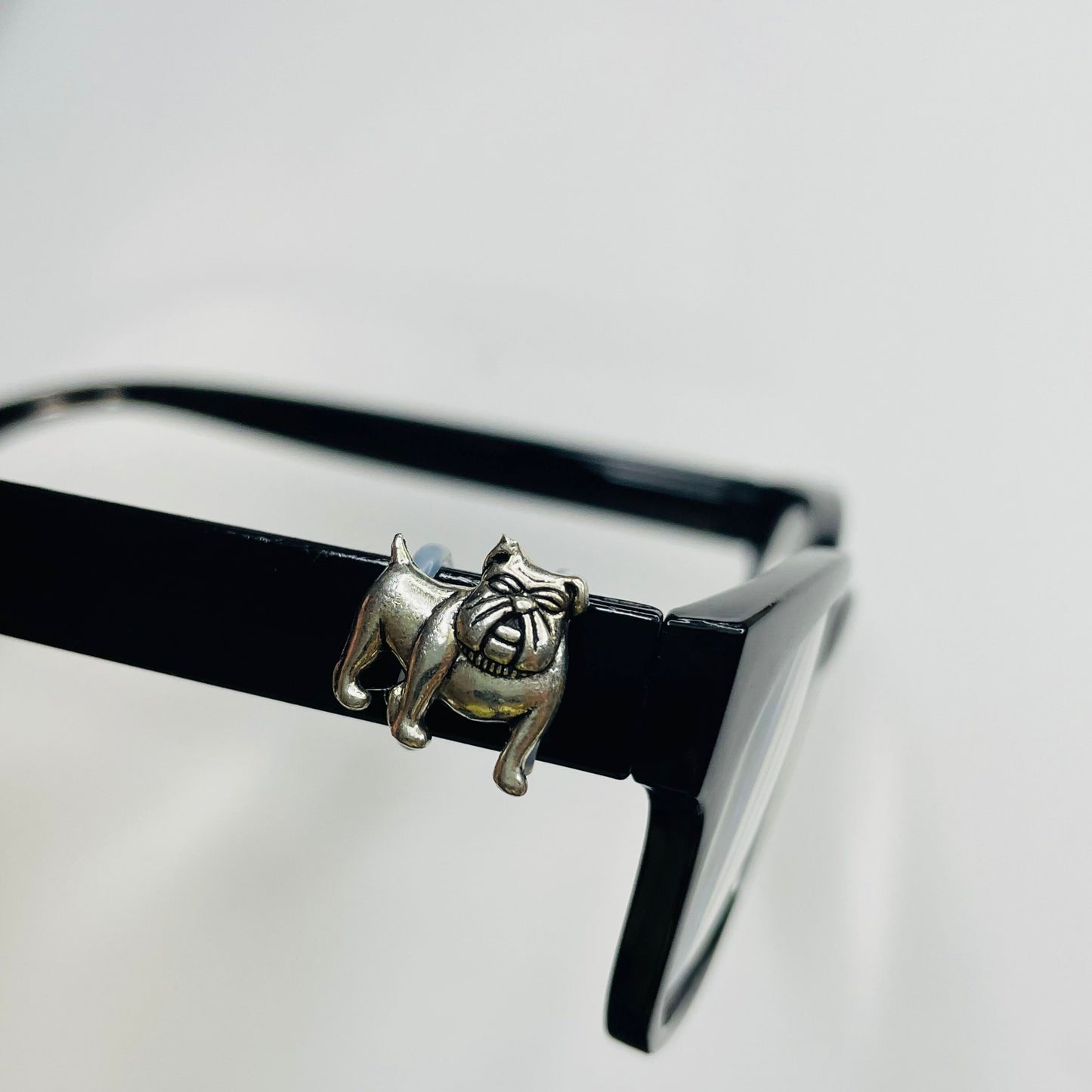 Silver Bulldog EyeDeco