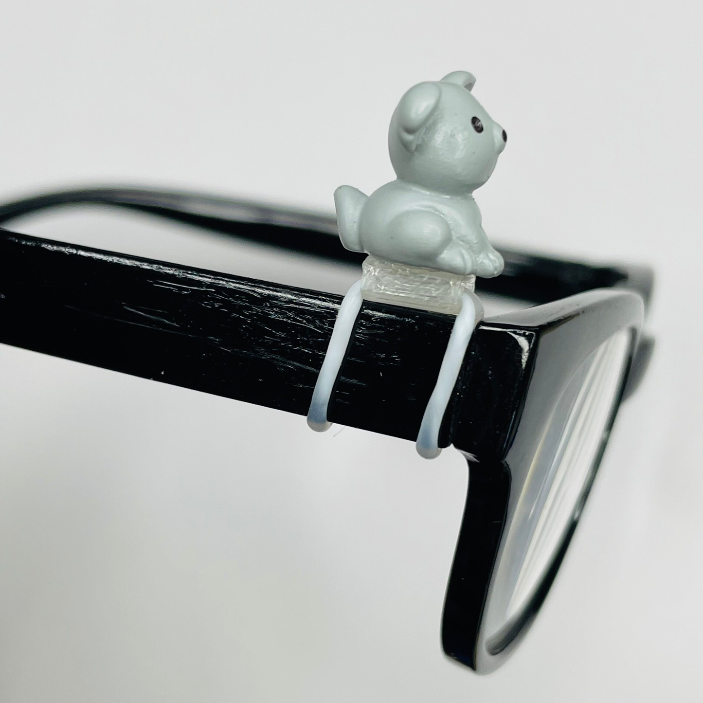 Gray Sitting Dog EyeDeco