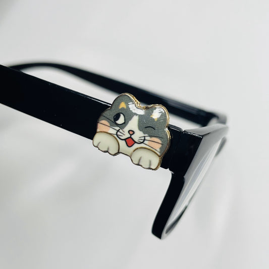 Gray and White Winking Cat Head with Paws EyeDeco
