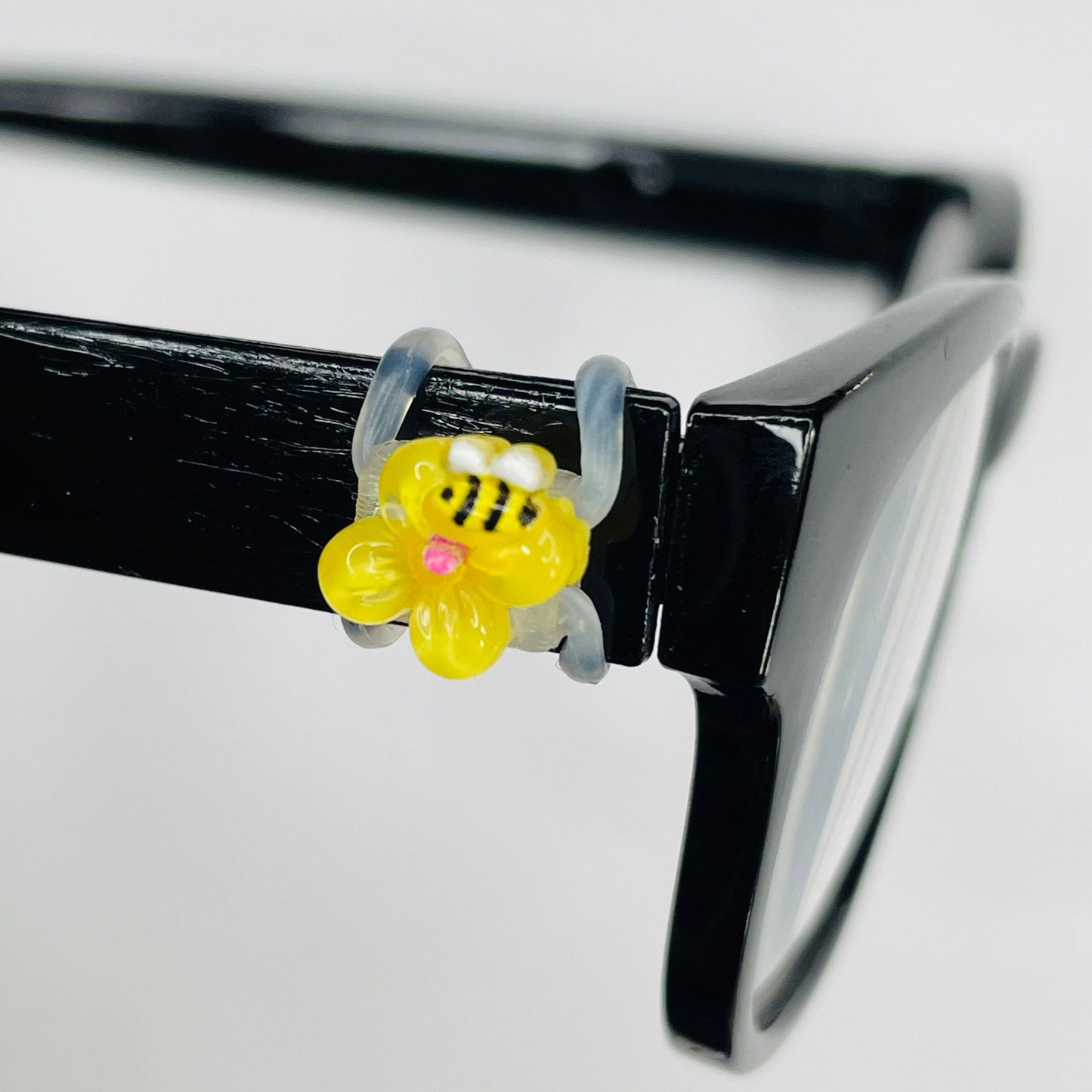 Mini Bee on Yellow Flower Resin EyeDeco