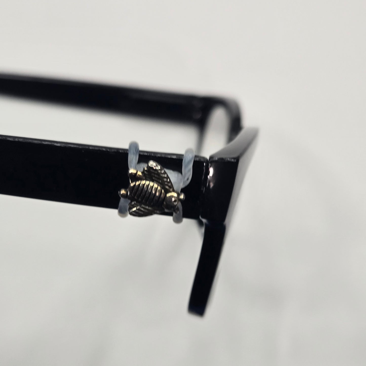 Mini Silver Bee Metal EyeDeco