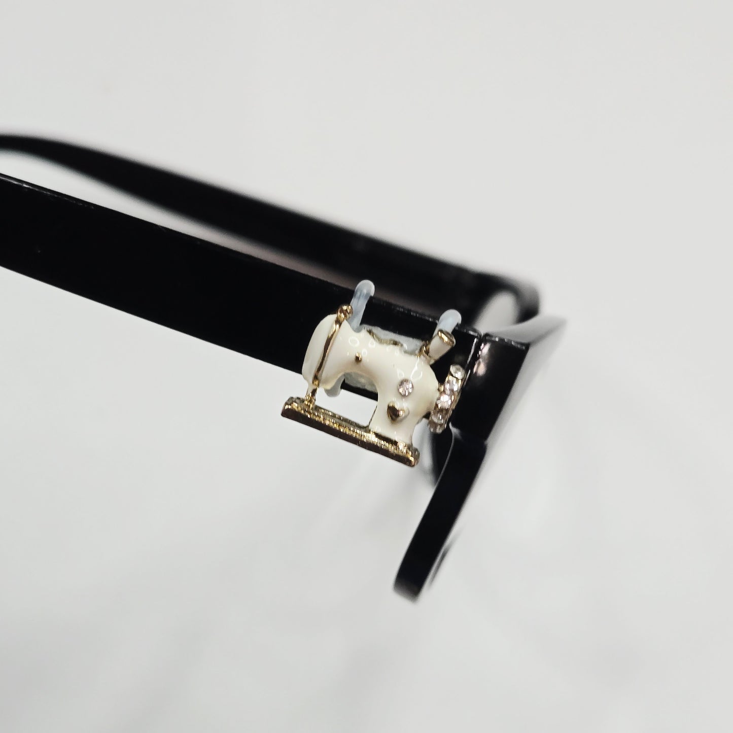 White Sewing Machine Bling Enamel EyeDeco