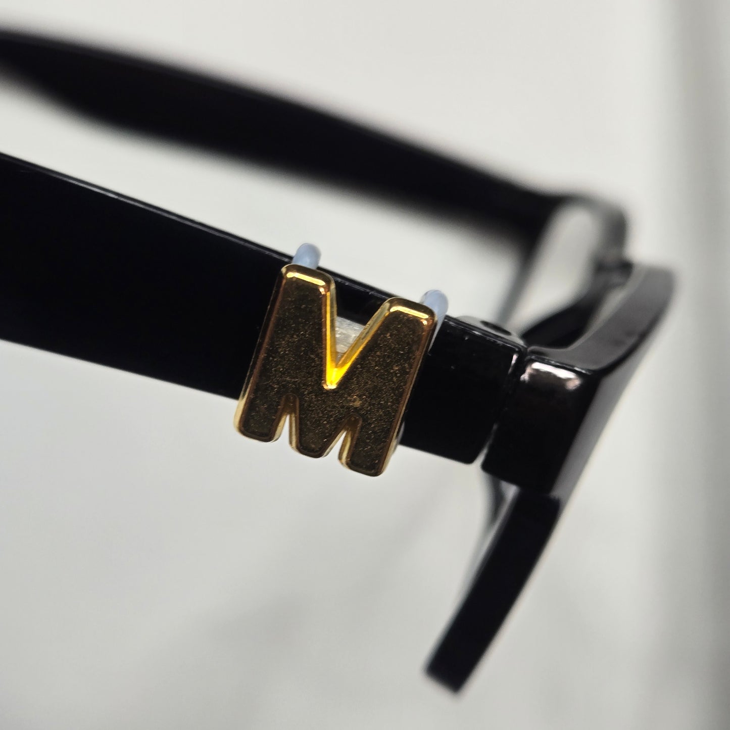 M Initial Gold EyeDeco