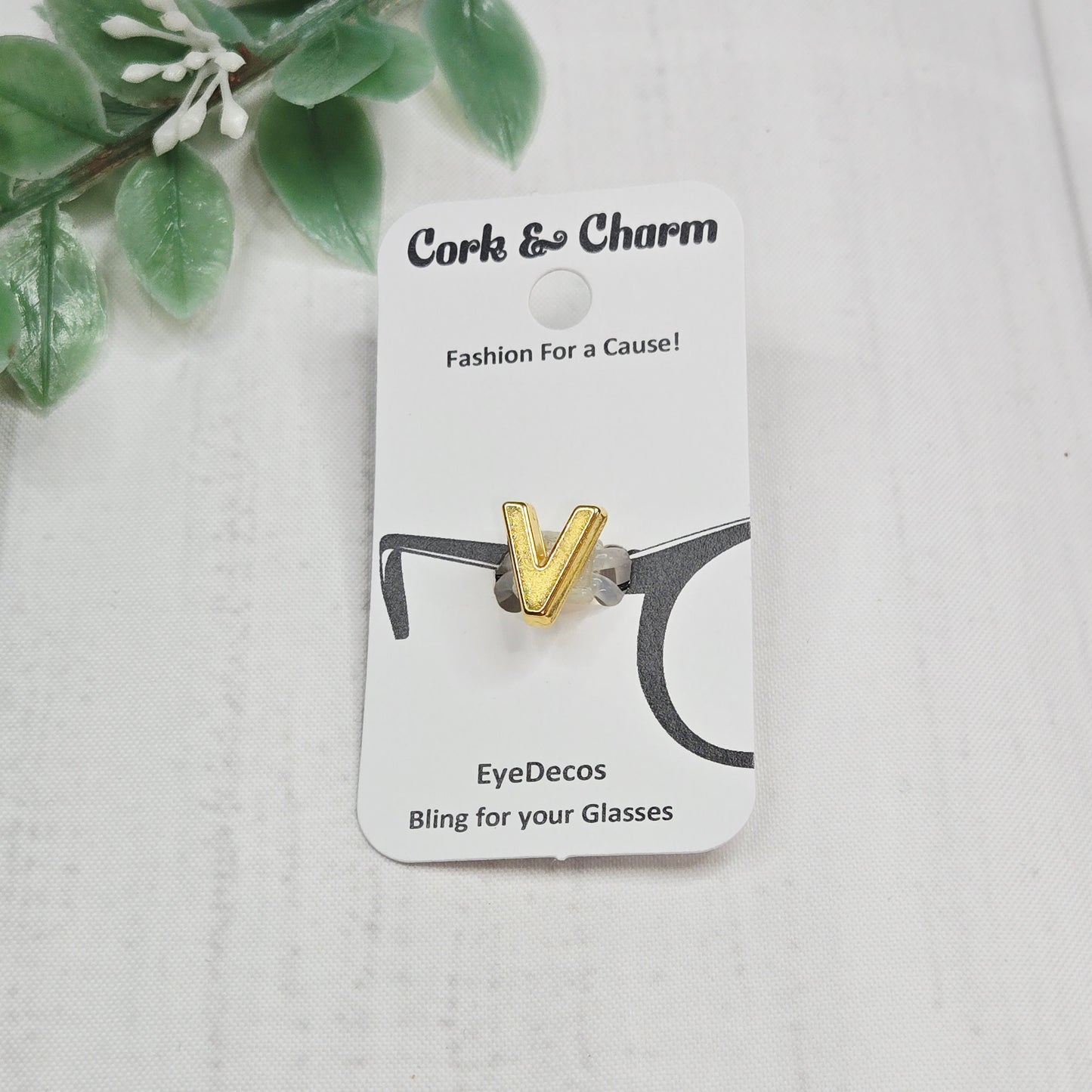 V Initial Gold EyeDeco