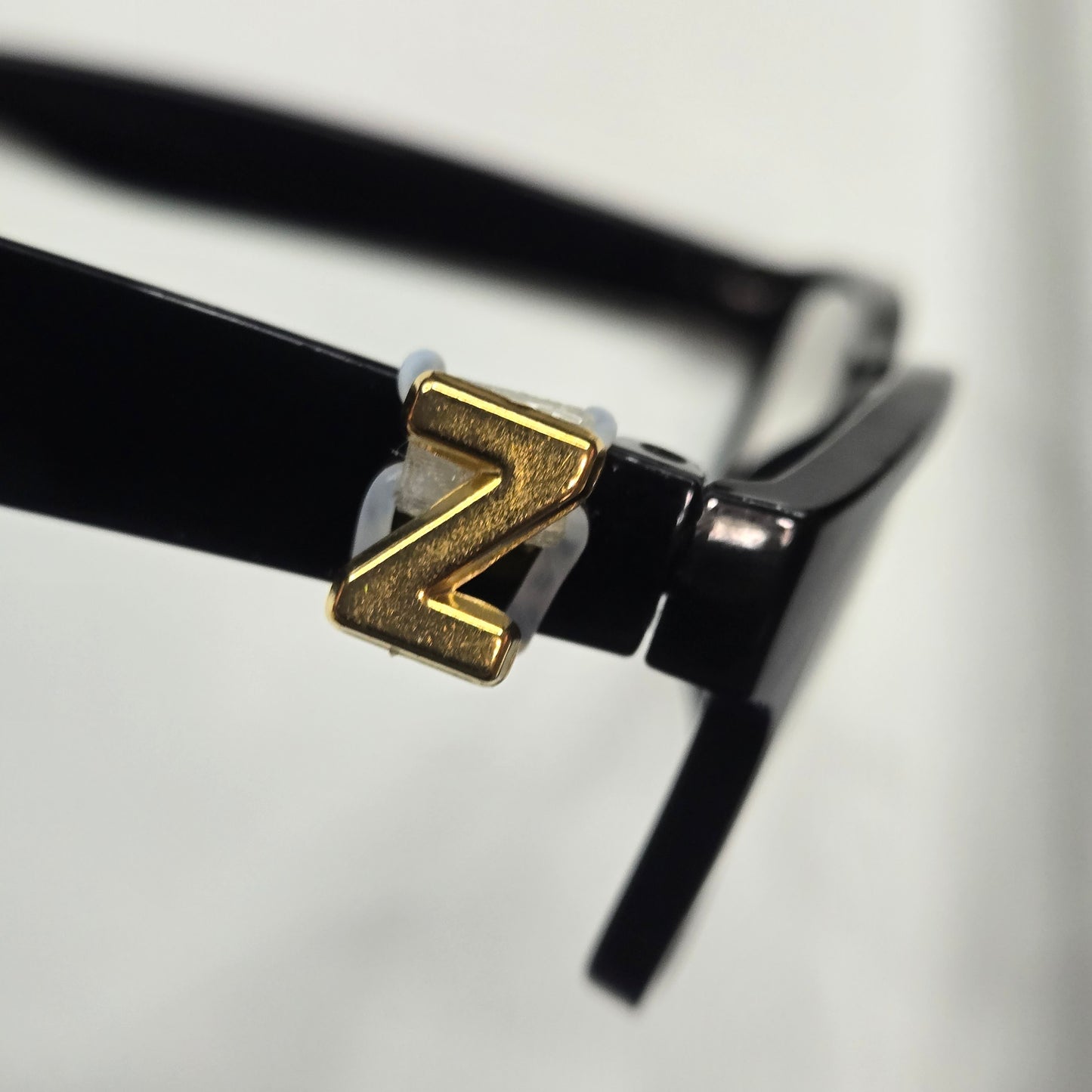 Z Initial Gold EyeDeco